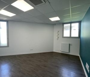 Location Appartement à ST QUENTIN SUR ISERE - Photo 5