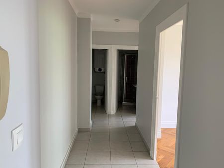 Location Appartement 2 pièces 49m² LYON 3ème - Photo 5