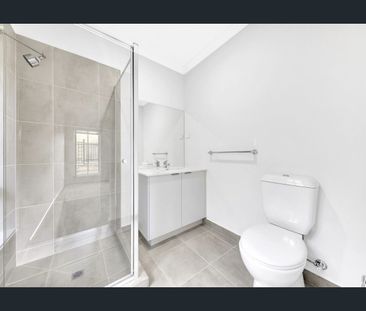 Stylish Family Living in a Peaceful Wallan Location! - Photo 3