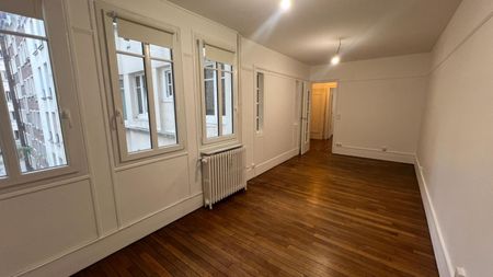 Charmant 2 pièces en tbe Paris 15 proche Commerce - Photo 2