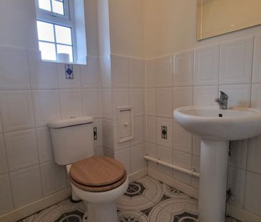 Locks View, Wordsley, Stourbridge, DY8 - Photo 6