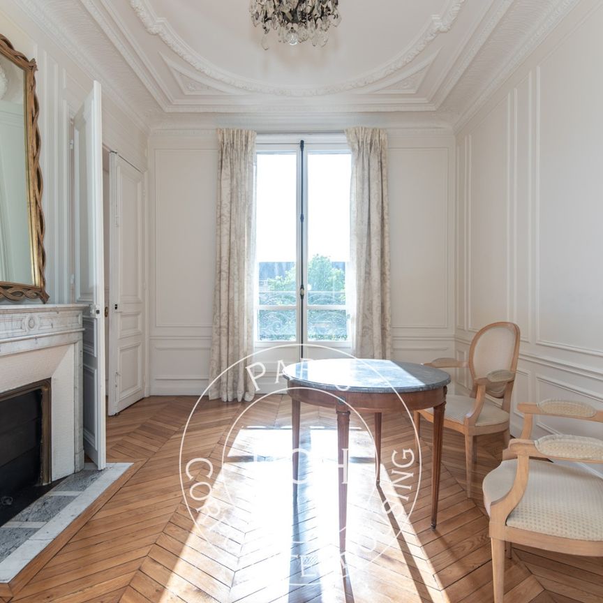 Tout savoir sur cet appartement dans le quartier Cambronne-Garibaldi, à Paris 15ème - Photo 1