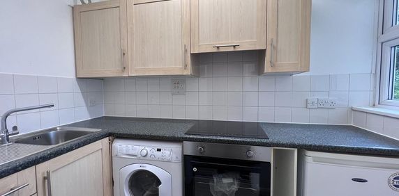 1 bedroom ground floor flat to rent - Photo 2