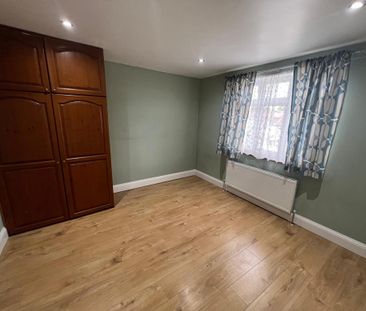 4 bedroom terraced house to rent - Photo 6