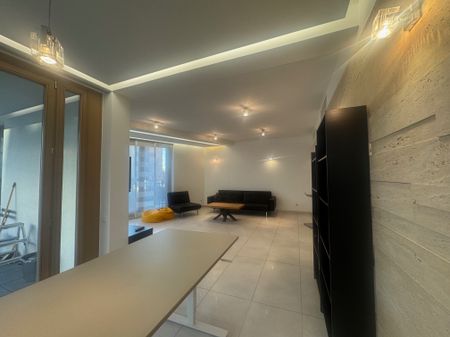 angel plaza - Photo 4