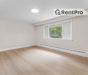 Detached Home For Lease | W9231450 - Photo 6