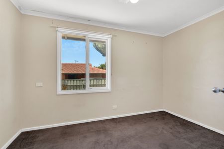9 Charlotte Drive, Morphett Vale SA 5162 - House For Rent | Domain - Photo 4