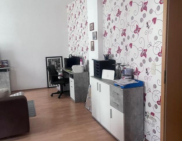 SCHÖNER BALKON / RENOVIERT / SCHÖNER BLICK / ZENTRAL IN GUTER LAGE - Foto 1