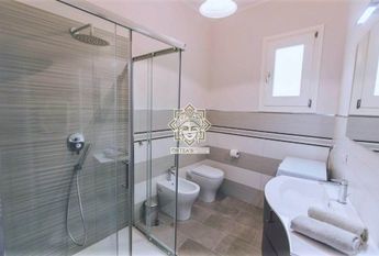 Casa con terrazzo vista mare