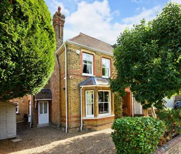 5 bedroom semi-detached house to rent - Photo 3