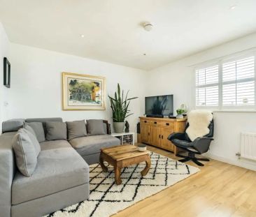 Streatham High Road, SW16 6BF, London - Photo 1
