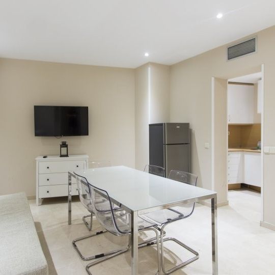 madrid, Community of Madrid 28013 - Photo 1