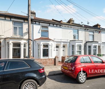 4 bedroom house to rent Mafeking Road, PO4 - Photo 2