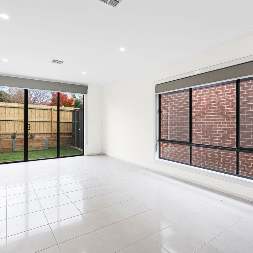 1/74 Beauford Street Huntingdale VIC - Photo 1