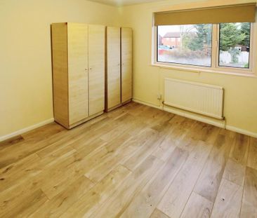 3 bedroom end of terrace house to rent - Photo 1