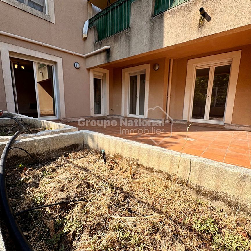 A LOUER Appartement 2 chambres de 62m2 avec terrasse, cellier et parking, - Photo 1