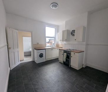 2 Beds - Terraced House - - Photo 1