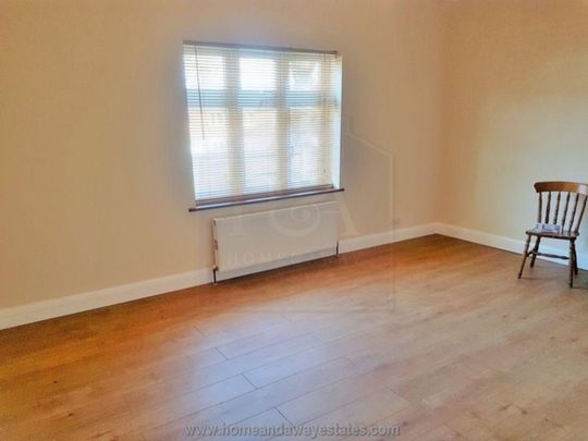 3 bedroom flat to rent - Photo 1