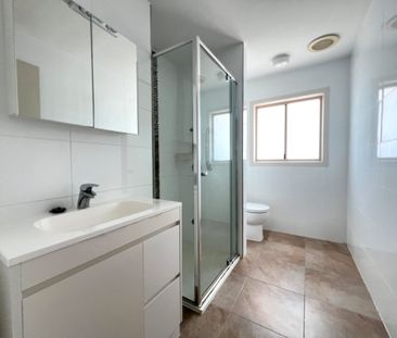 Cosy 2 Bedroom Town House In Prime Location - Photo 6