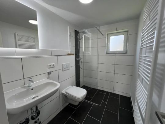 Traumwohnung, 4 ZKB, 1.OG, 100 m2 WF/NF, Walk-In-Dusche, Keller, Dachboden, Gartenanteil, saniert - Foto 1