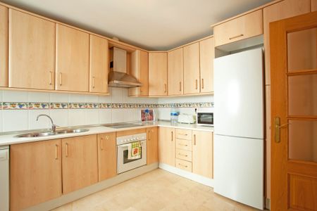 767020 - Apartment for rent Nagüeles, Marbella, Málaga, Spain - Photo 5