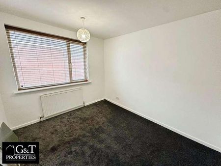 Flat, Church Street, Brierley Hill, DY5 - Photo 4
