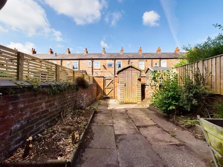 2 bedroom terraced house to rent - Photo 5