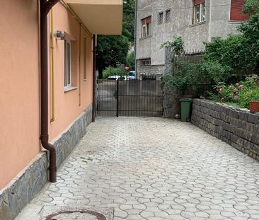 Vila de cinci camere in zona Schei - Fotografie 6