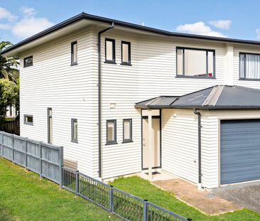 Armoy Drive 2 level 3 bedroom 2 bathroom - Photo 3