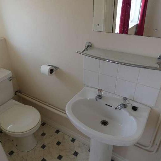 The Street, Beck Row, IP28 - Photo 1