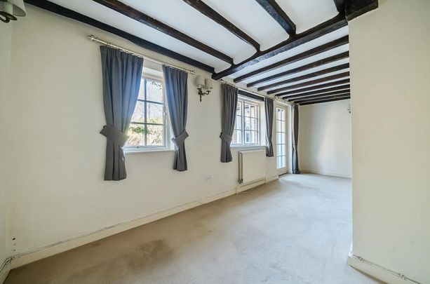 2 bedroom terraced house to rent - Photo 1