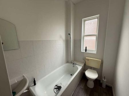 Park Road, Peterborough, Cambridgeshire, PE1 - Photo 4