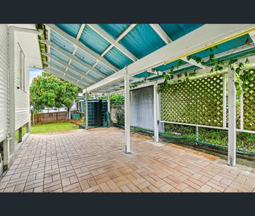 2 Amaroo Avenue, Ferny Hills, Qld 4055 - Photo 3