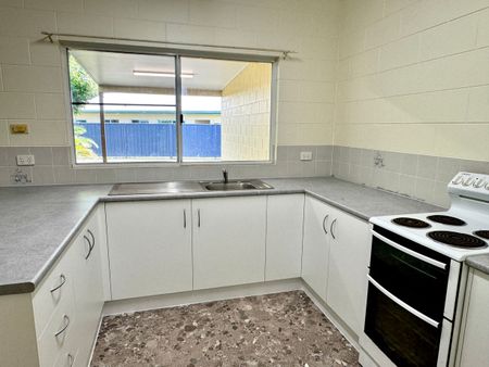 2-Bedroom Unfurnished Unit in Mossman - Photo 3