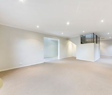 Large Home&comma; Murray Farm Primary School Catchment - Photo 2