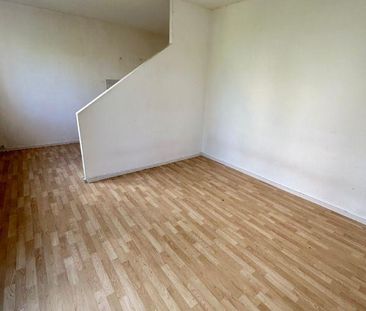 Familienfreundliche 4-Zimmerwohnung in Halle-Neustadt - Photo 4