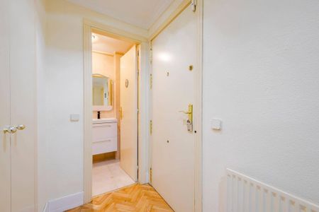 4 room luxury Apartment for rent in Las Rozas de Madrid, Spain - Photo 5