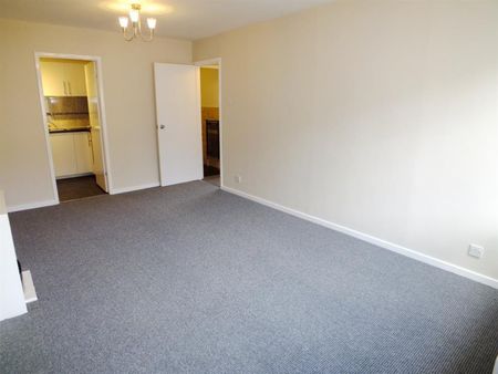 Oakdene Vale, Shadwell, Leeds, LS17 8XT - Photo 4