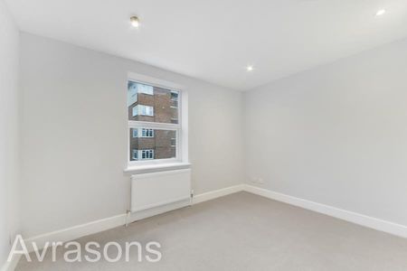 3 bedroom flat to rent - Photo 4