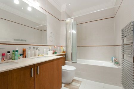 4 Bedroom Flat To Let - Photo 2