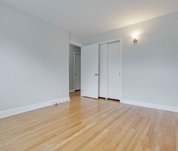 For Lease - 2495 Falcon Avenue, Billings Bridge - Riverside Park an... - Photo 3