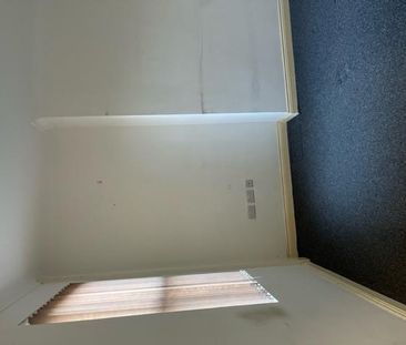 House share to rent - Photo 1