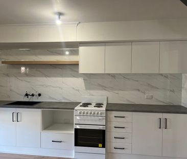 Townhouse at 1/9 Jose Court Para Hills West SA 5094 - Photo 1