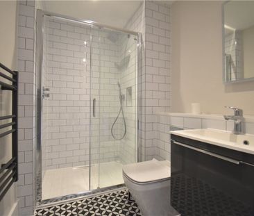 Superbly presented 1 bedroom apartment to rent in this highly sough... - Photo 1