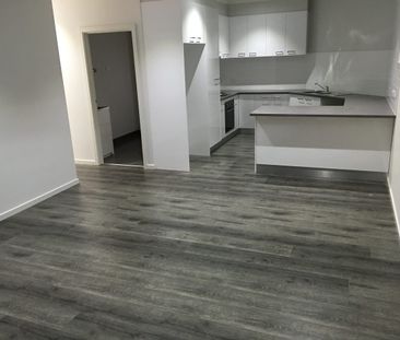 Close to everything! - Photo 1