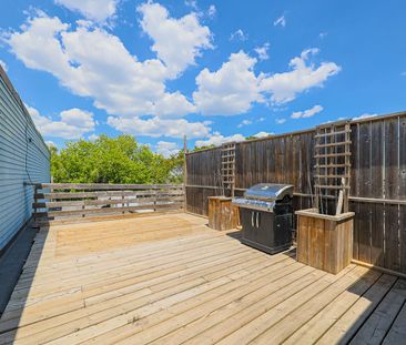 For Lease - 650A Queen Street Unit# #1, Toronto, Ontario - Photo 4