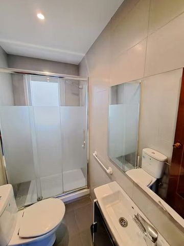 Calle de Utiel, Valencia, Valencian Community 46020 - Photo 4