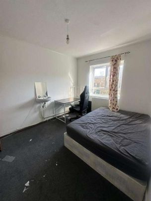 Flat, Conisborough, Bayham Street, London, NW1 - Photo 1