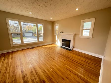 For Lease - 55 Spring Street Unit# A, Mississippi Mills, Ontario - Photo 2