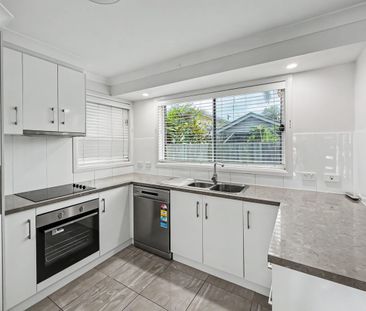 Low-Maintenance Home in Convenient Newtown Pocket - Photo 2